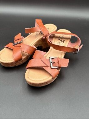 Vintage 7 Eight Women's Brown Wedge Platform Sandals Ankle Strap Buckle Size 8